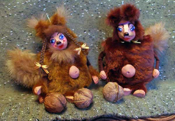 Little string-puppets «Squirrels»